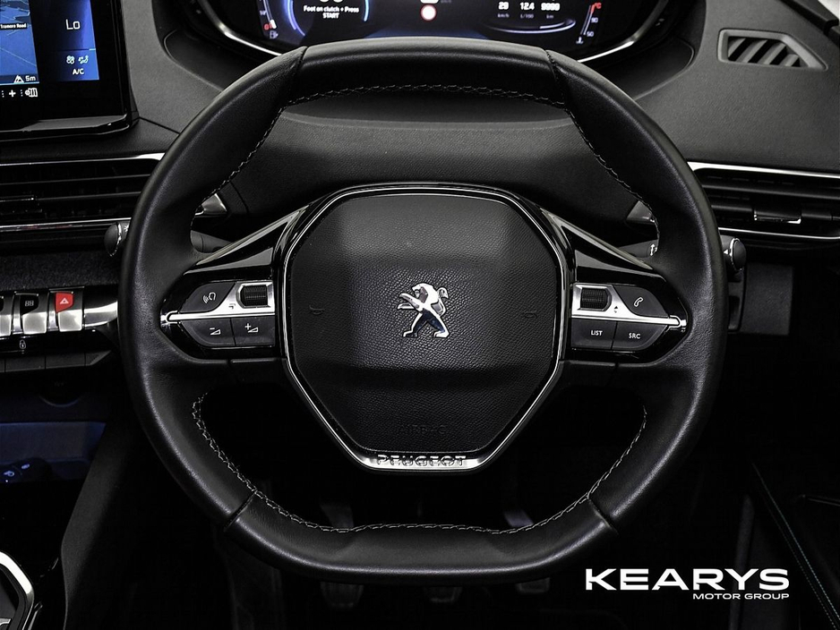 2021 Peugeot 5008 - image 21