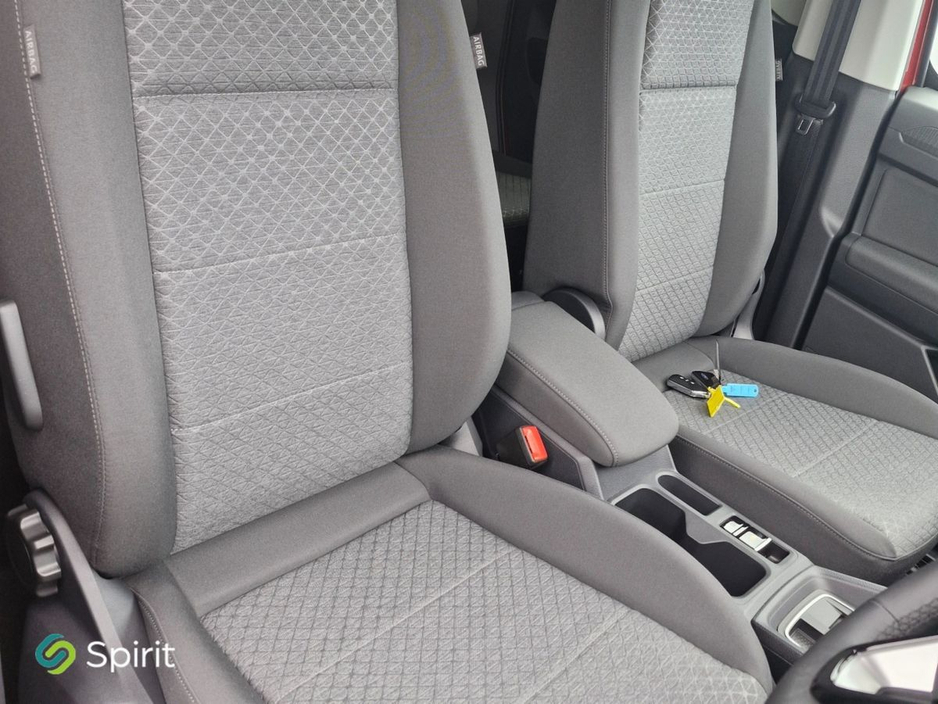 2026 Ford Transit Connect - image 17