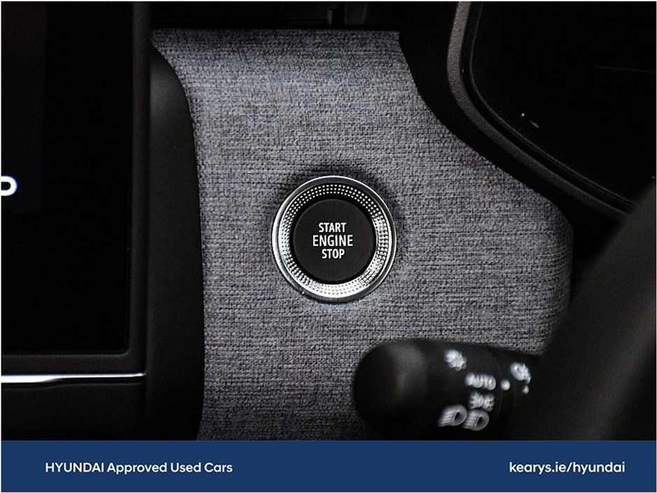 2025 Renault Clio - image 15