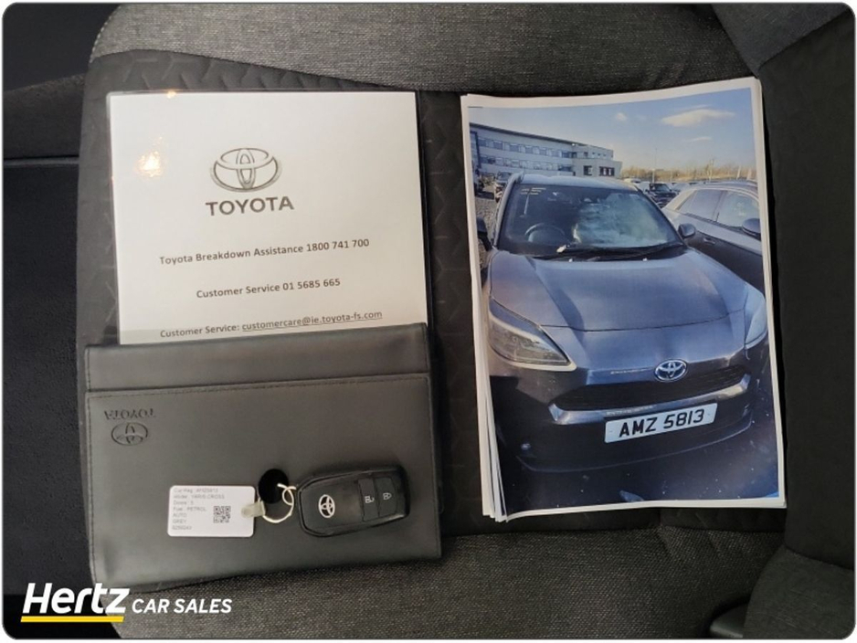 2023 Toyota Yaris Cross - image 20