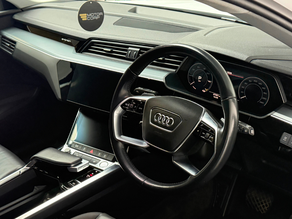 2021 Audi e-tron - image 9