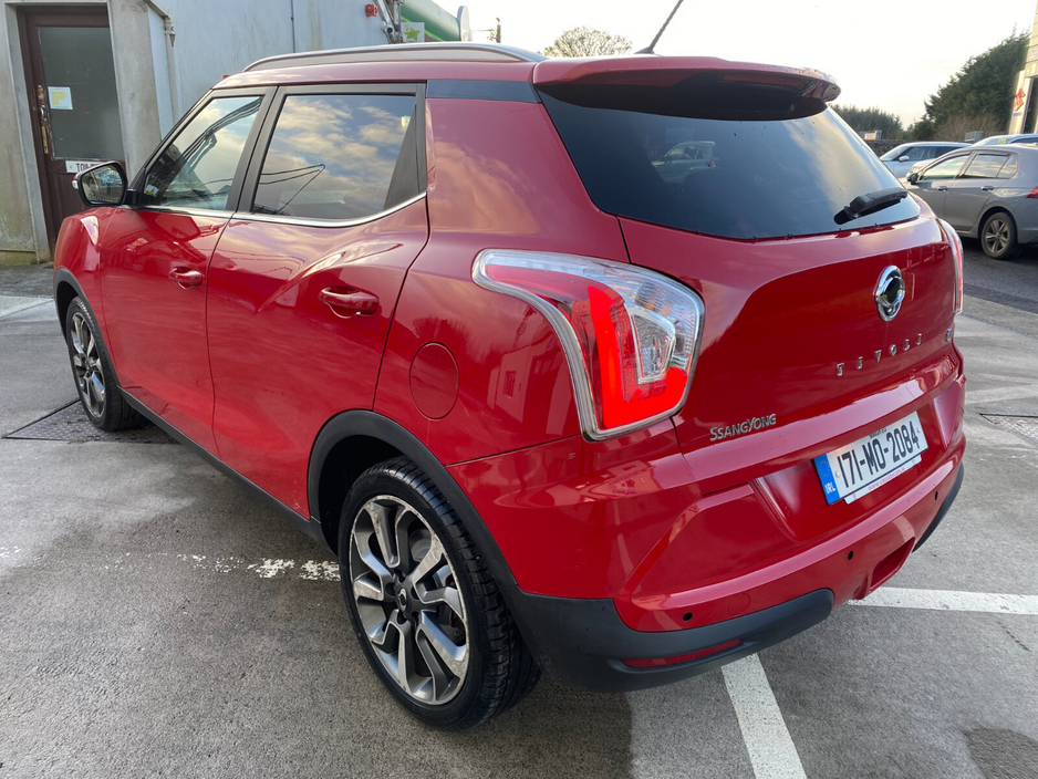 2017 Ssangyong Tivoli - image 5
