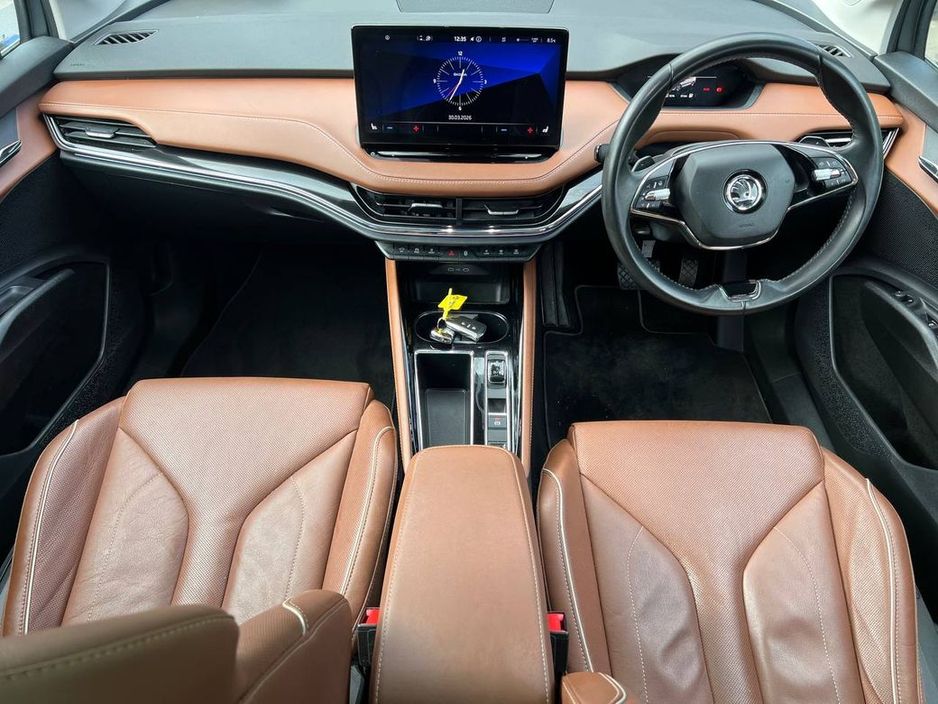 2022 Skoda Enyaq - image 11