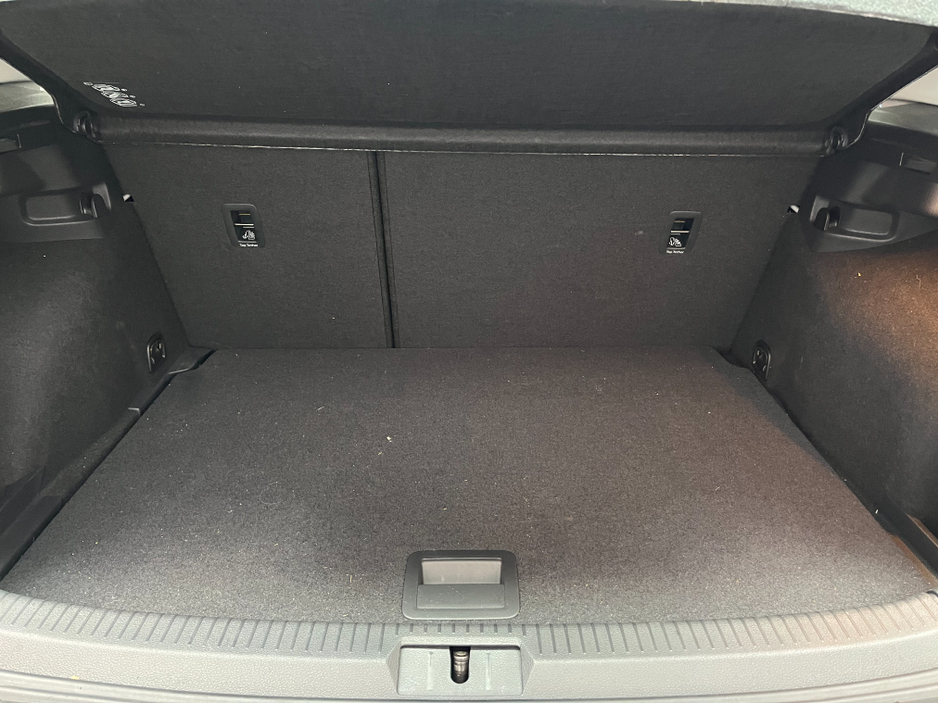 2014 Volkswagen Golf - image 7