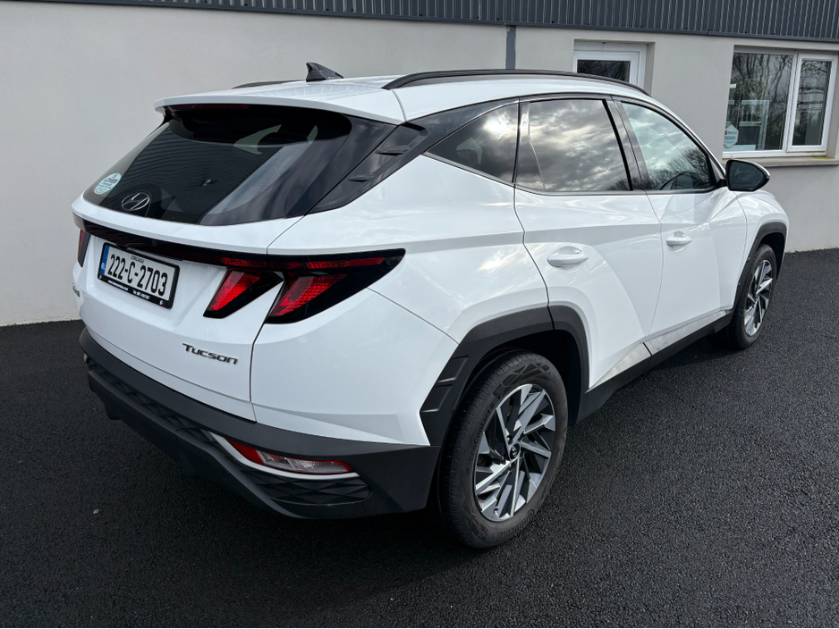 2022 Hyundai Tucson - image 4