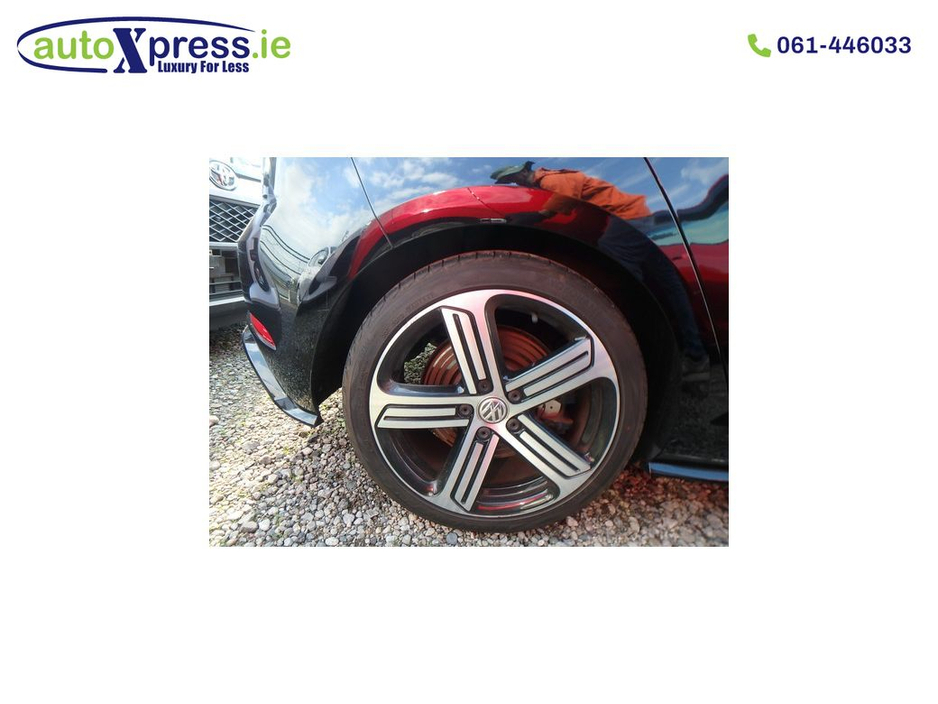 2020 Volkswagen Golf - image 9