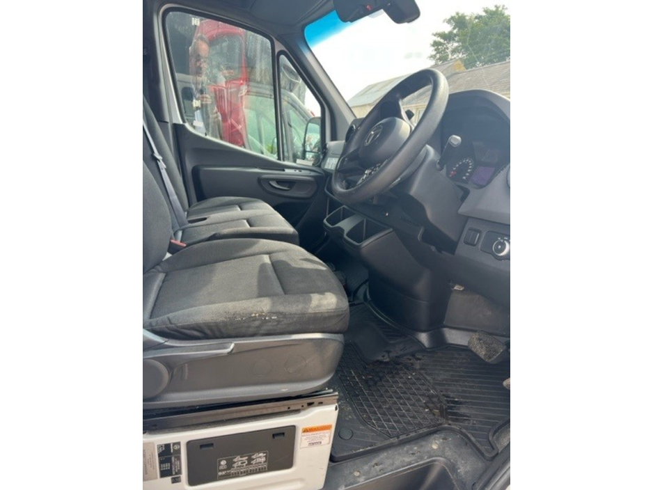 2018 Mercedes-Benz Sprinter - image 5