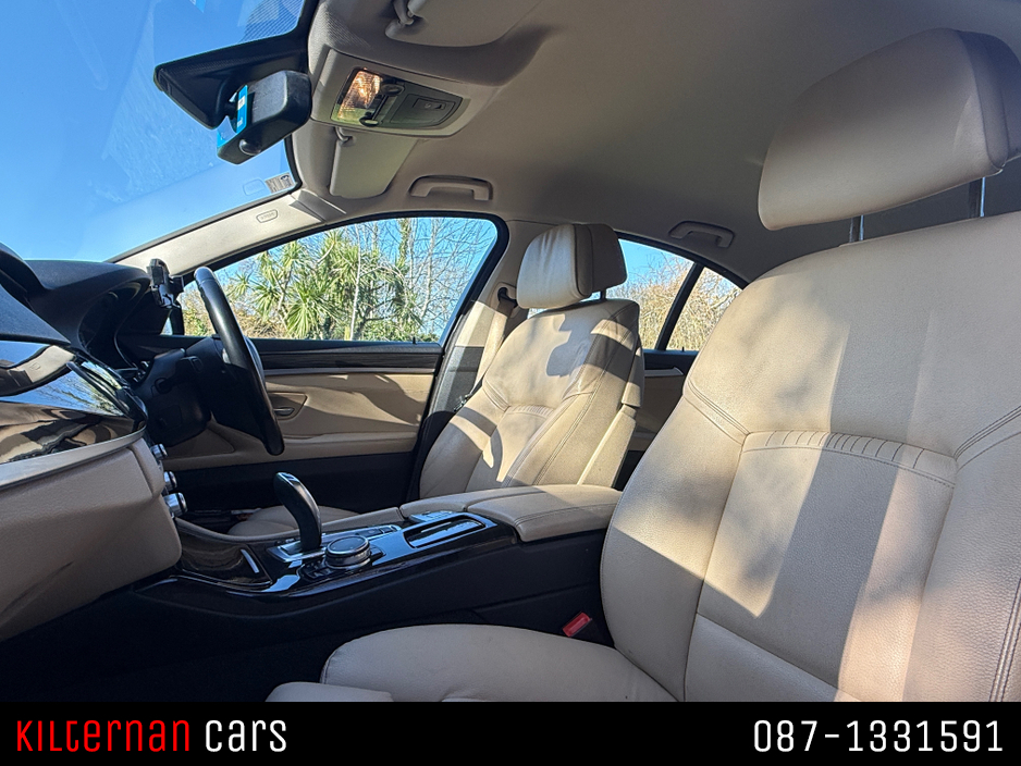 2016 BMW 5 Series - image 12