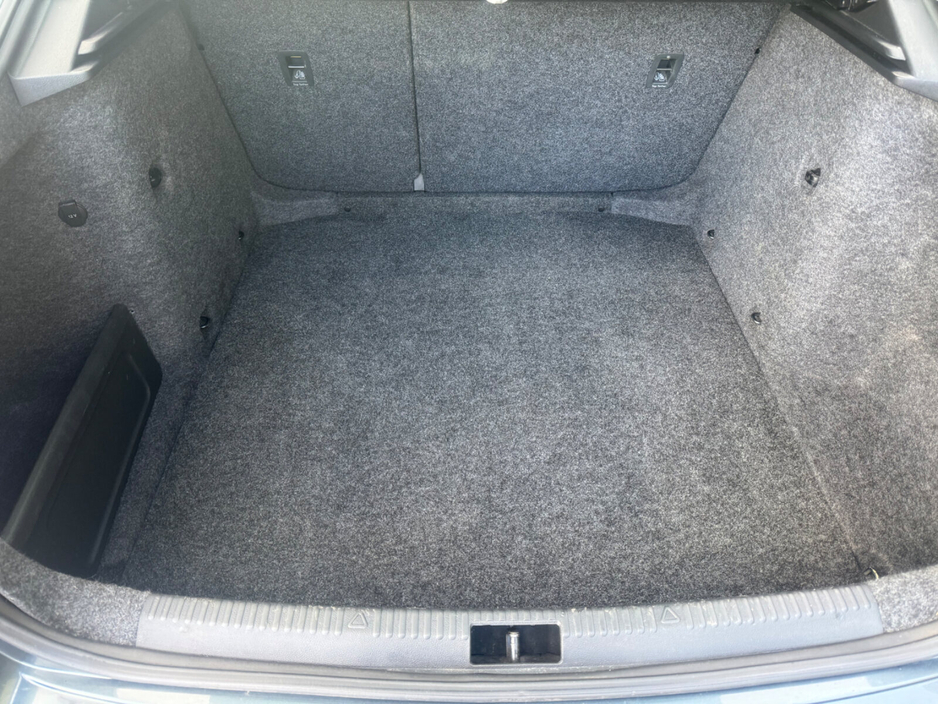 2014 Skoda Octavia - image 12