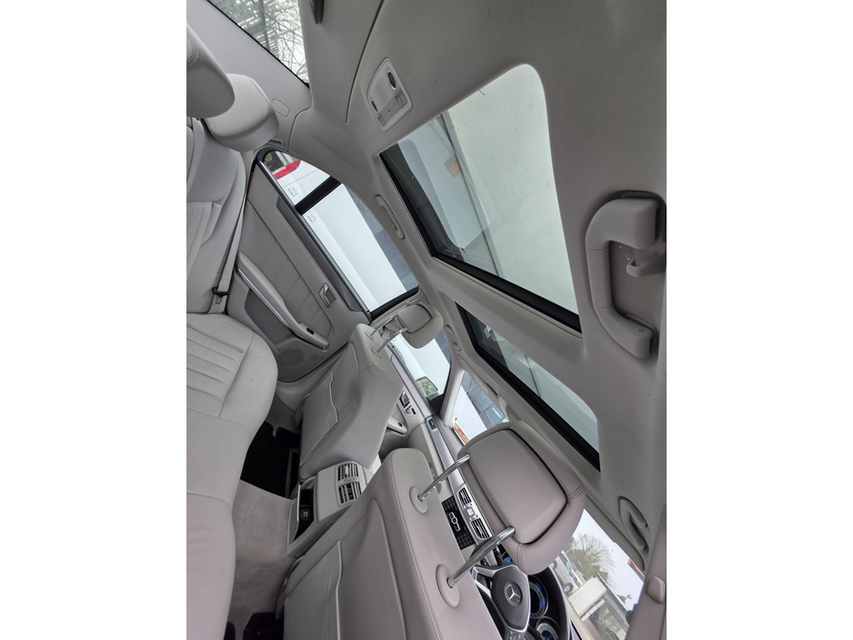 2013 Mercedes-Benz E Class E300 Bluetec Hybrid SE 4DR Auto