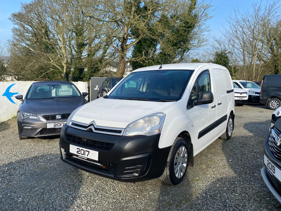 2017 Citroen Berlingo - image 27