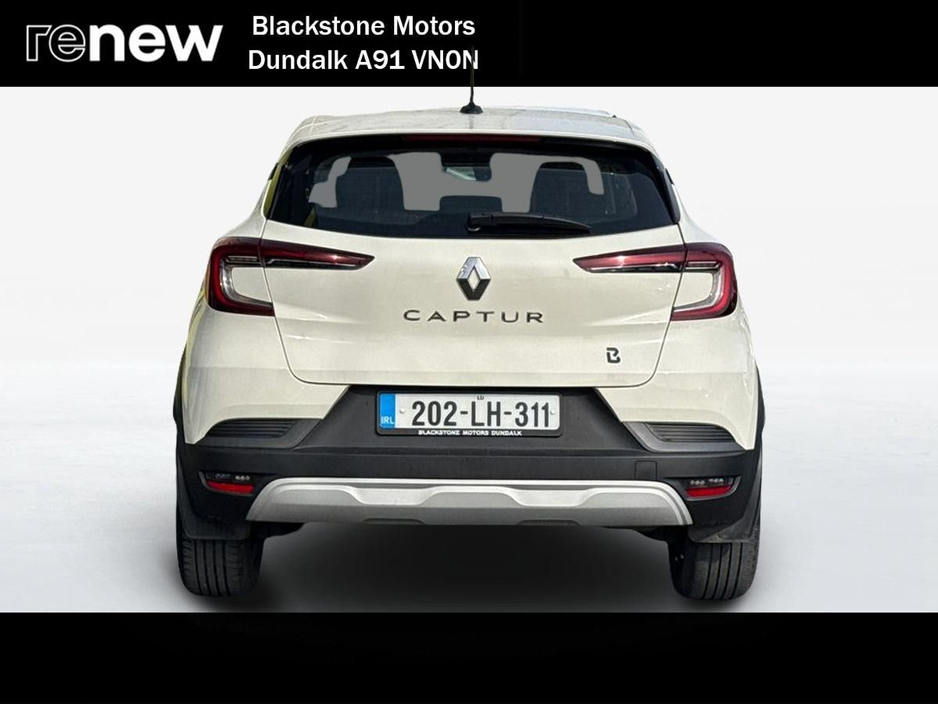 2020 Renault Captur - image 9