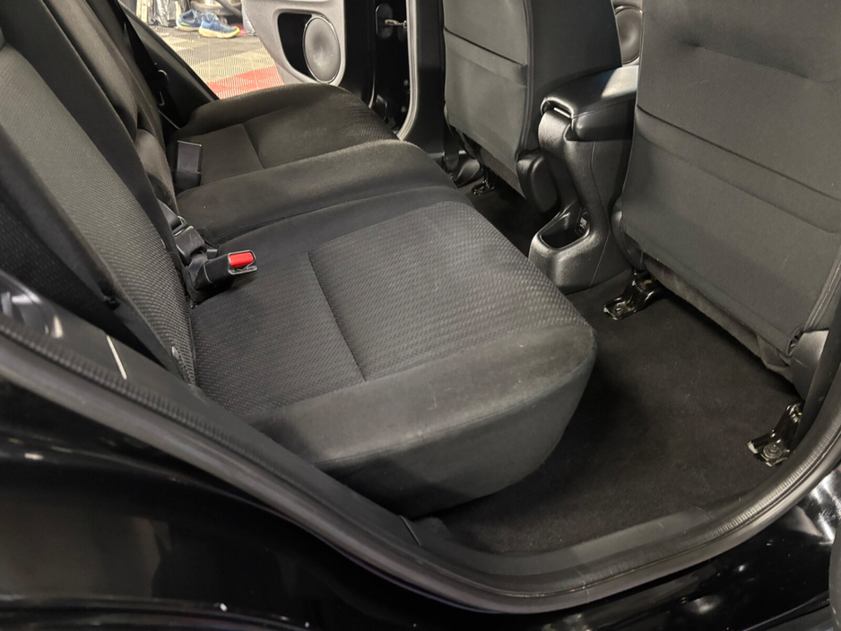 2014 Honda Vezel - image 11