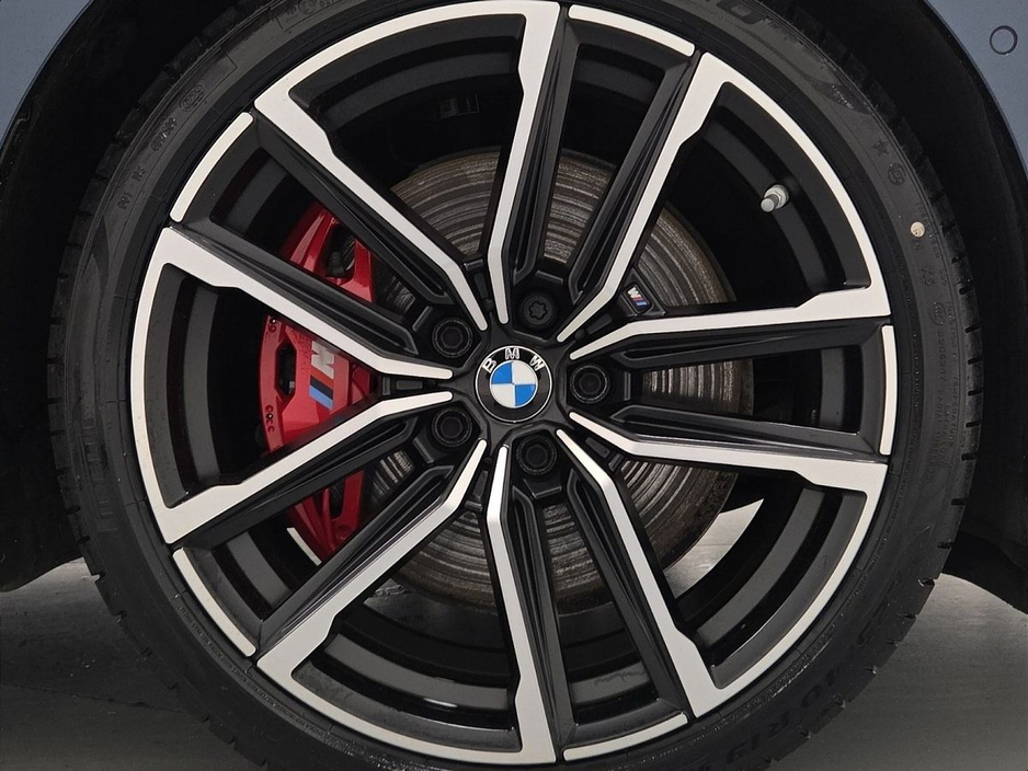 2023 BMW 4 Series - image 14