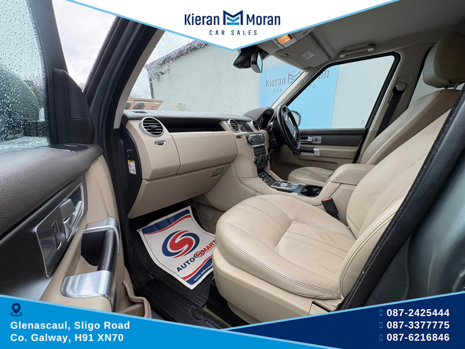 2016 Land Rover Discovery - image 14