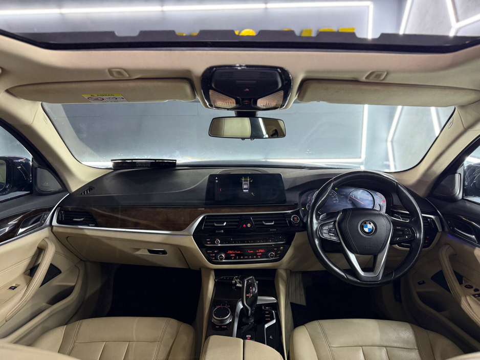 2017 BMW 5 Series 520d xDrive SE Auto €17,950