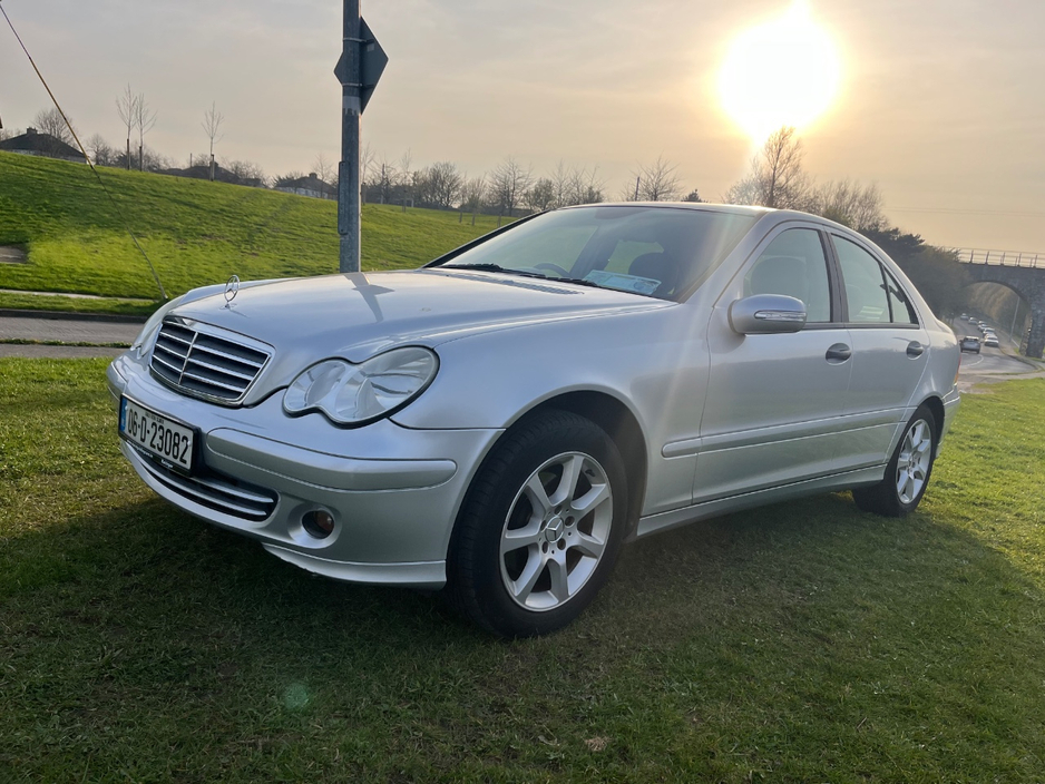 2006 Mercedes-Benz C Class - image 12