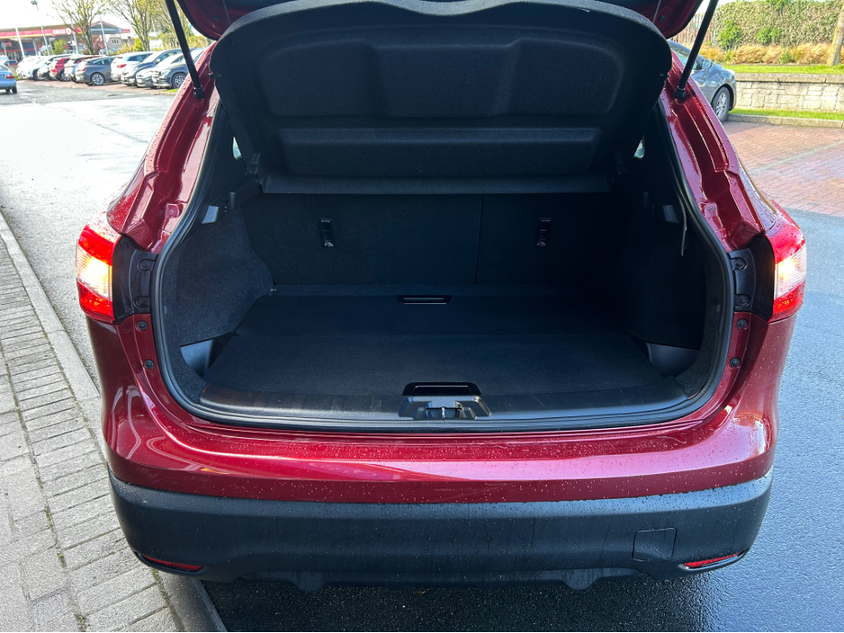 2016 Nissan Qashqai - image 16