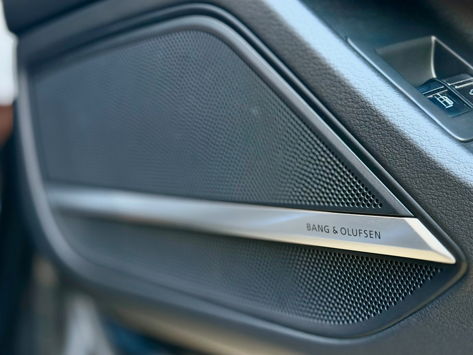 2024 Audi A8 - image 9