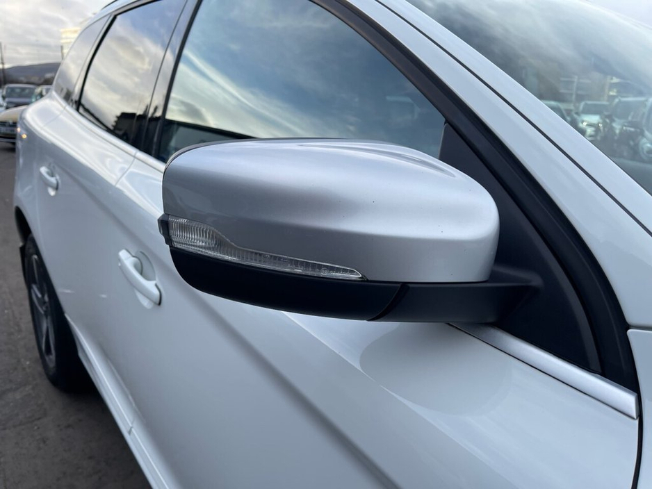 2016 Volvo XC60 2.0 D4 R-Design Nav SUV 5dr Diesel Auto Euro 6 (s/s) (190 ps)