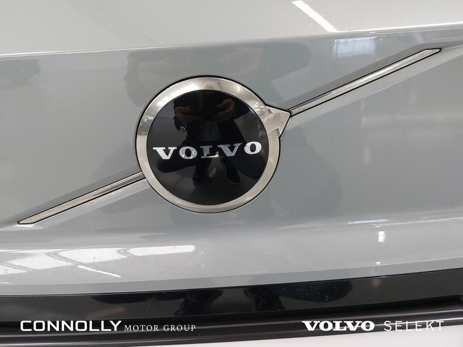 2024 Volvo EX30 - image 27
