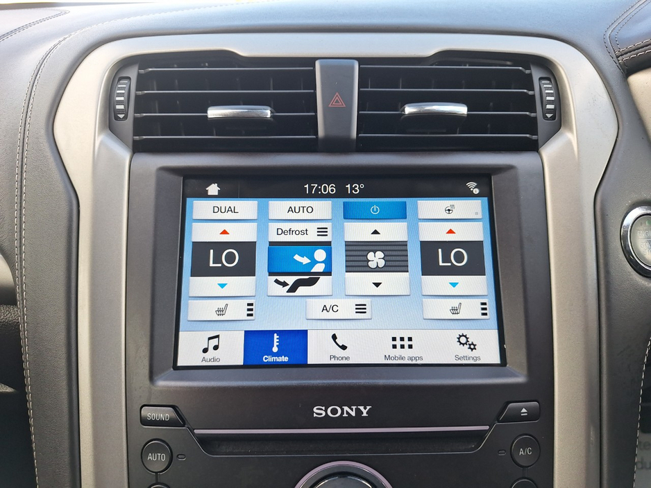 2018 Ford Mondeo - image 8