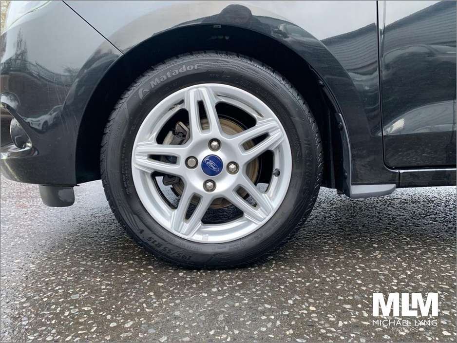 2017 Ford Ka + Zetec 1.2 85PS 5speed 4DR €8,955