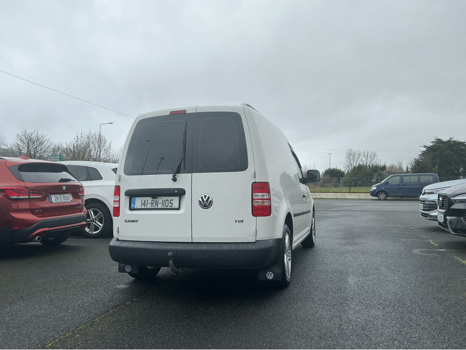 2014 Volkswagen Caddy - image 9