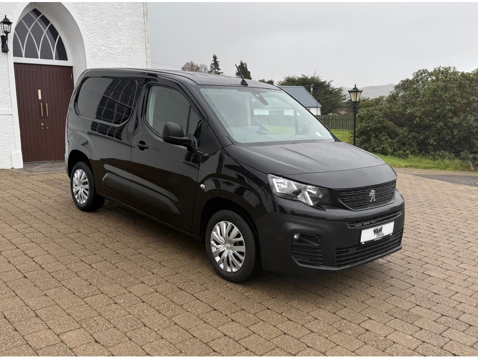 2022 Peugeot Partner PROFESSIONAL PLUS NO VAT! €18,750