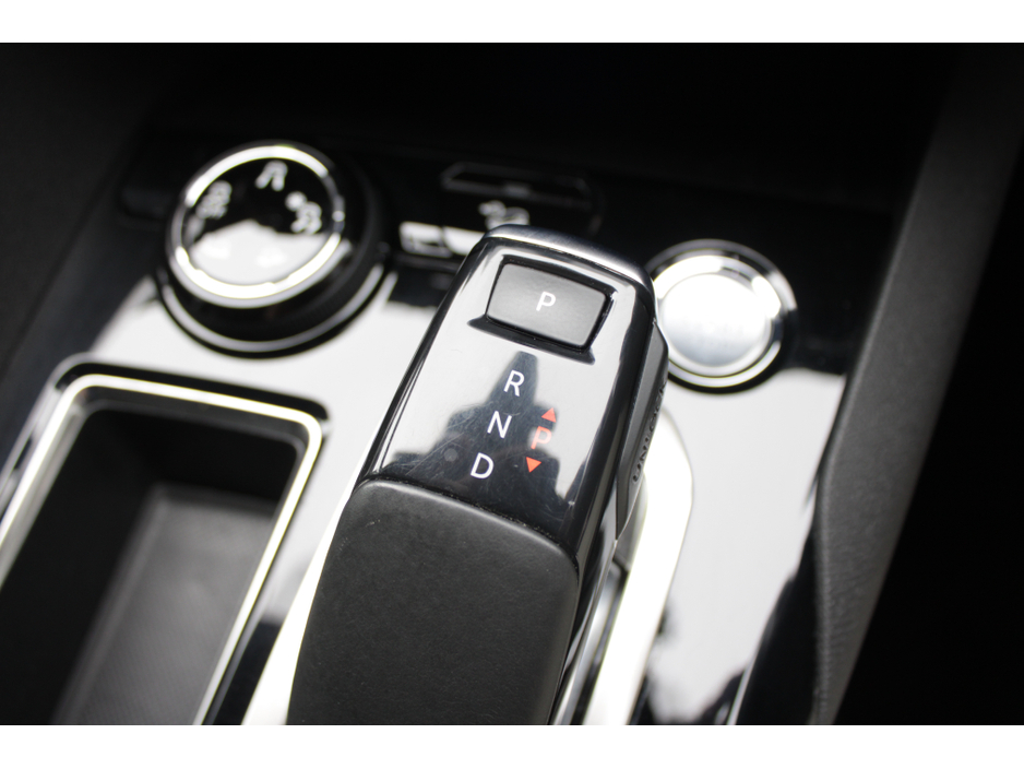 2019 Peugeot 3008 - image 17