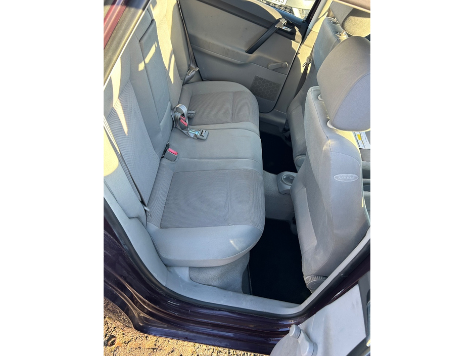 2002 Volkswagen Polo - image 7