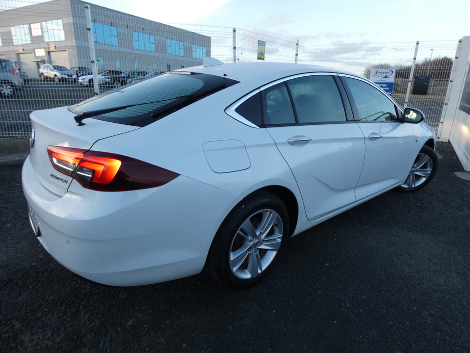 2017 Vauxhall Insignia  €7,925