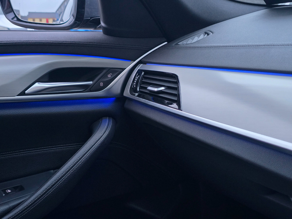 2018 BMW 5 Series 520d M Sport €27,950