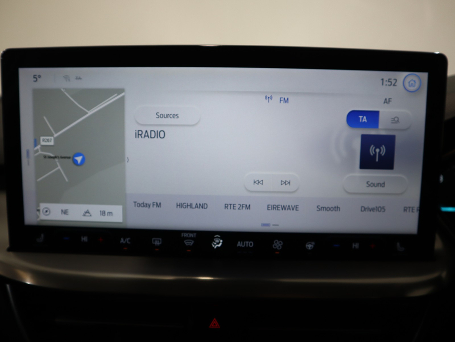 2024 Ford Focus *127* TITANIUM 5DR 1.0T 125 MHE €26,800