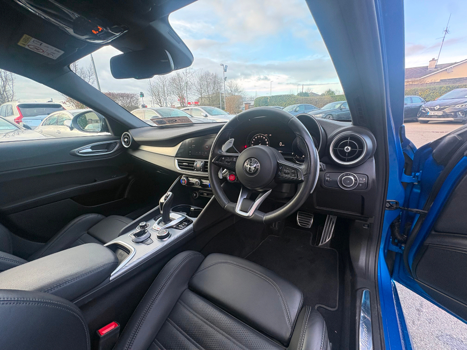 2024 Alfa Romeo Giulia - image 11