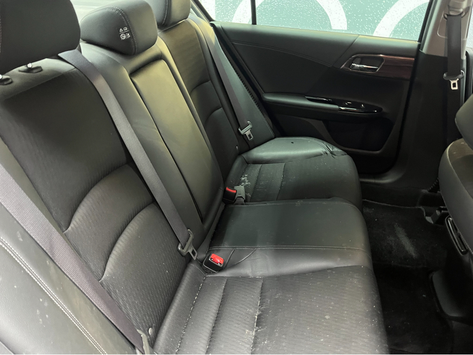 2019 Honda Accord - image 14