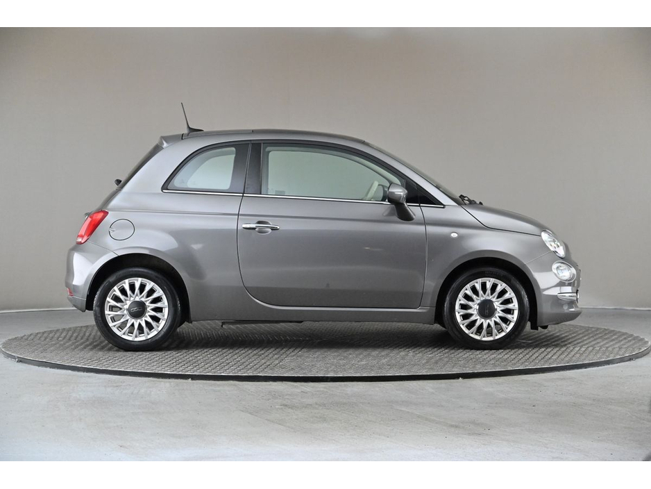 2017 Fiat 500 - image 11