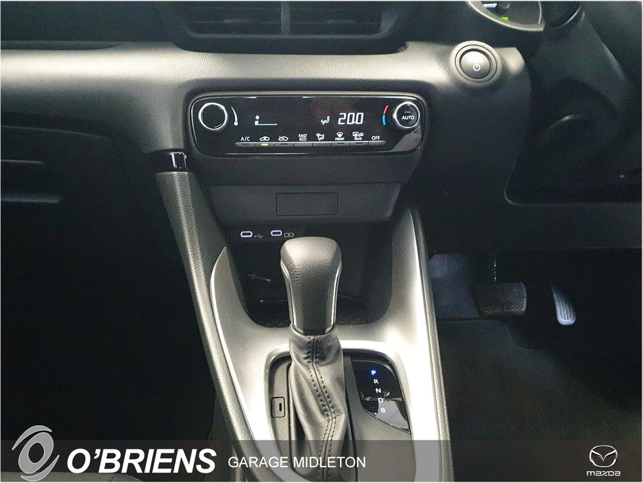 2025 Mazda Mazda2 Mazda2 Hybrid 116hp AT FWD Exclusive-Line €27,900