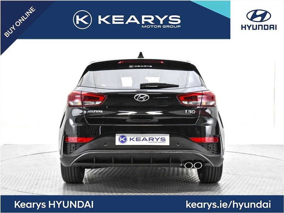 2023 Hyundai i30 - image 2