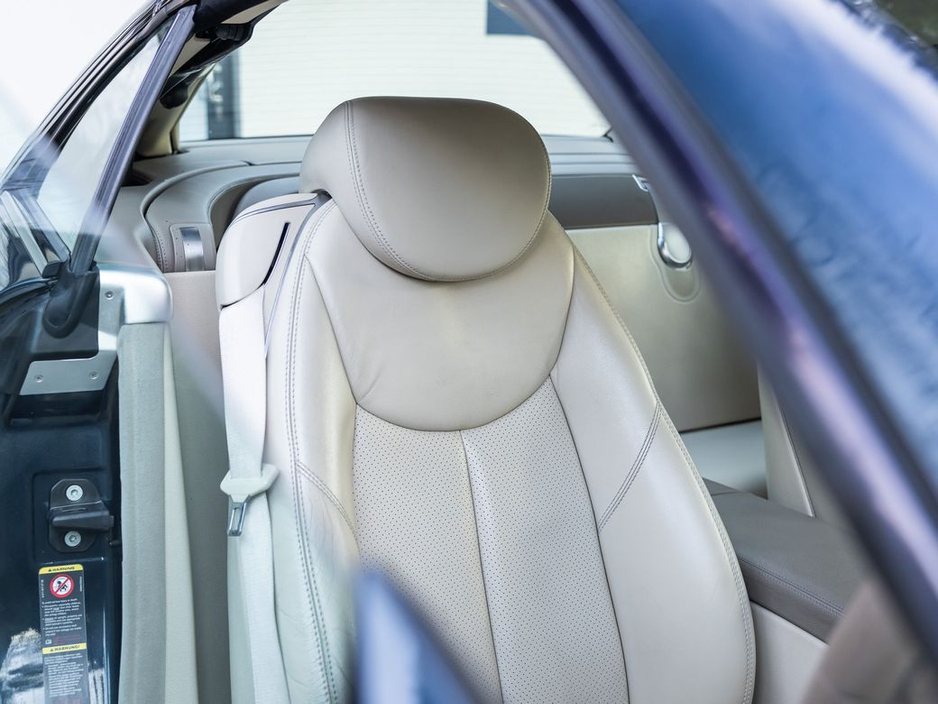 2003 Mercedes-Benz SL Class - image 25