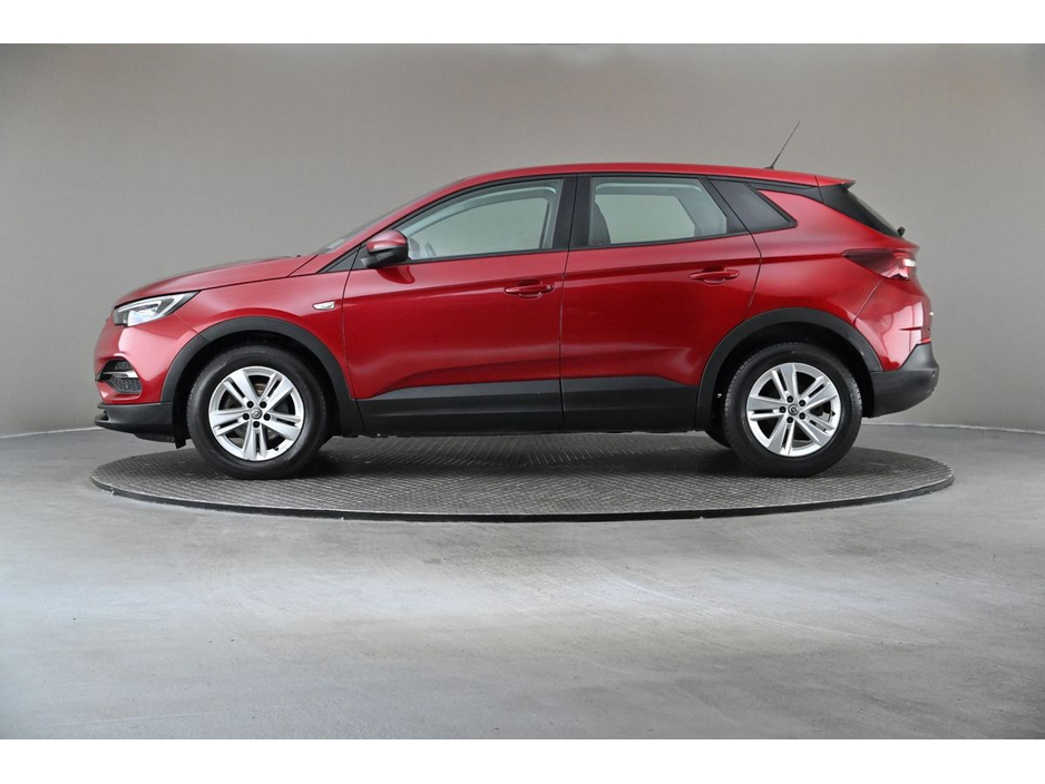 2021 Opel Grandland X - image 5