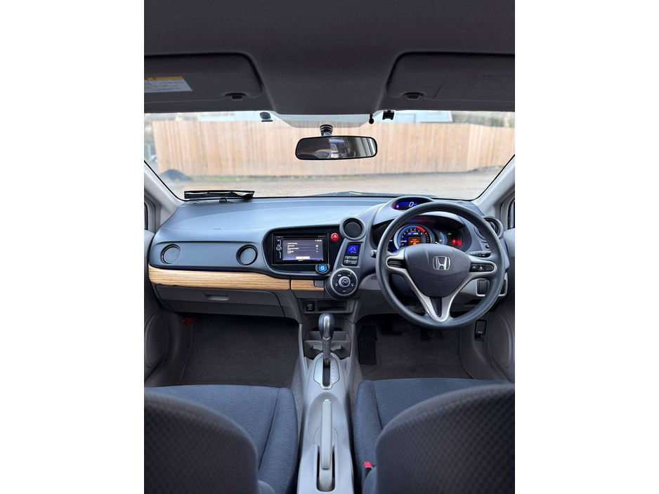 2009 Honda Insight - image 34