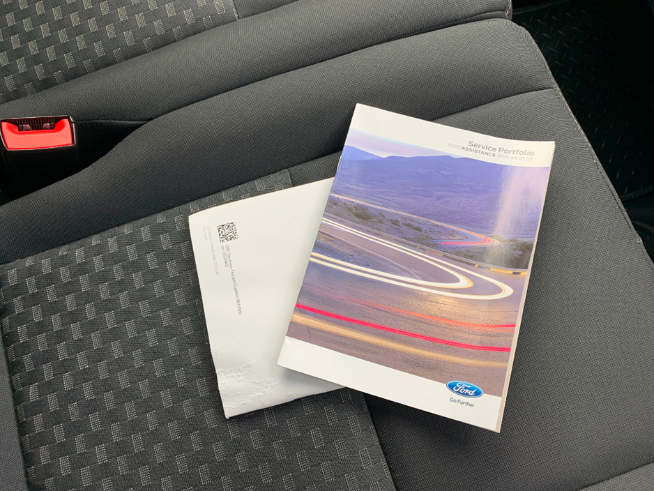 2021 Ford Transit Custom 2.0 TDCI 105 PS LWB TREND // PRICE EXCL. VAT // GREAT CONDITION // 05/26 CVRT // AIR CON, HEATED SEATS AND CRUISE CONTROL // €13,780