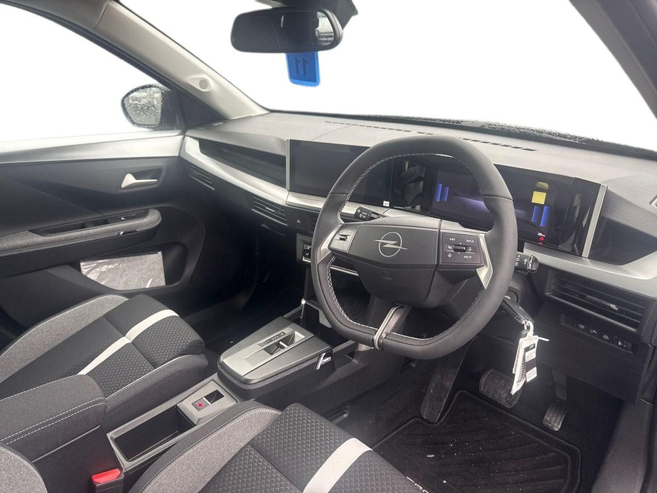 2026 Opel Frontera - image 3