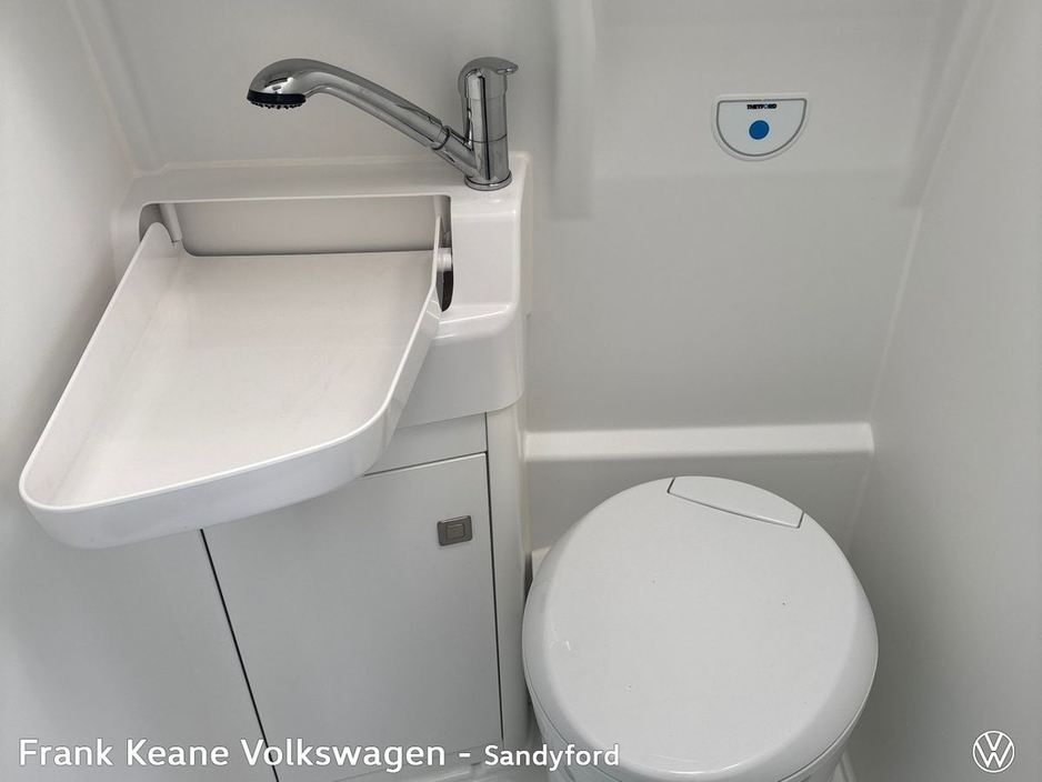 2025 Volkswagen California GRAND CALIFORNIA 600 177BHP AUTO *DEMO MODEL* *APPLE CARPLAY/ANDROID AUTO* *REAR VIEW CAMERA* *FRONT AND REAR PARKING SENSORS* *ELECTRIC PARKING BRAKE* €95,950