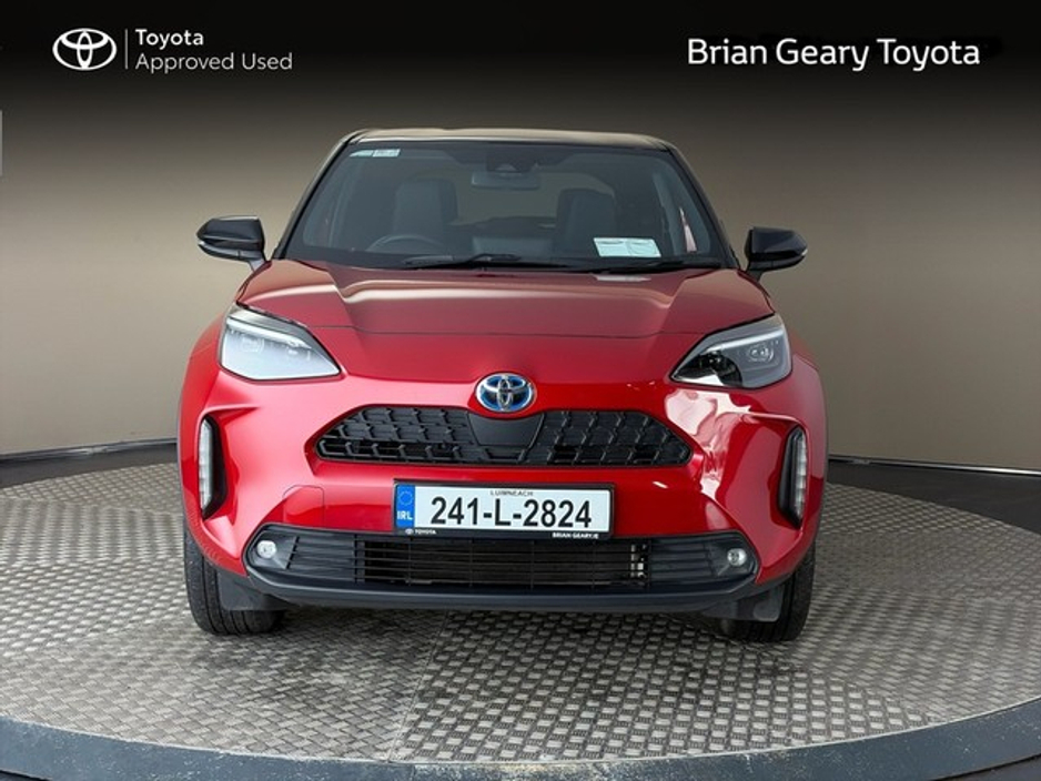 2024 Toyota Yaris Cross - image 5