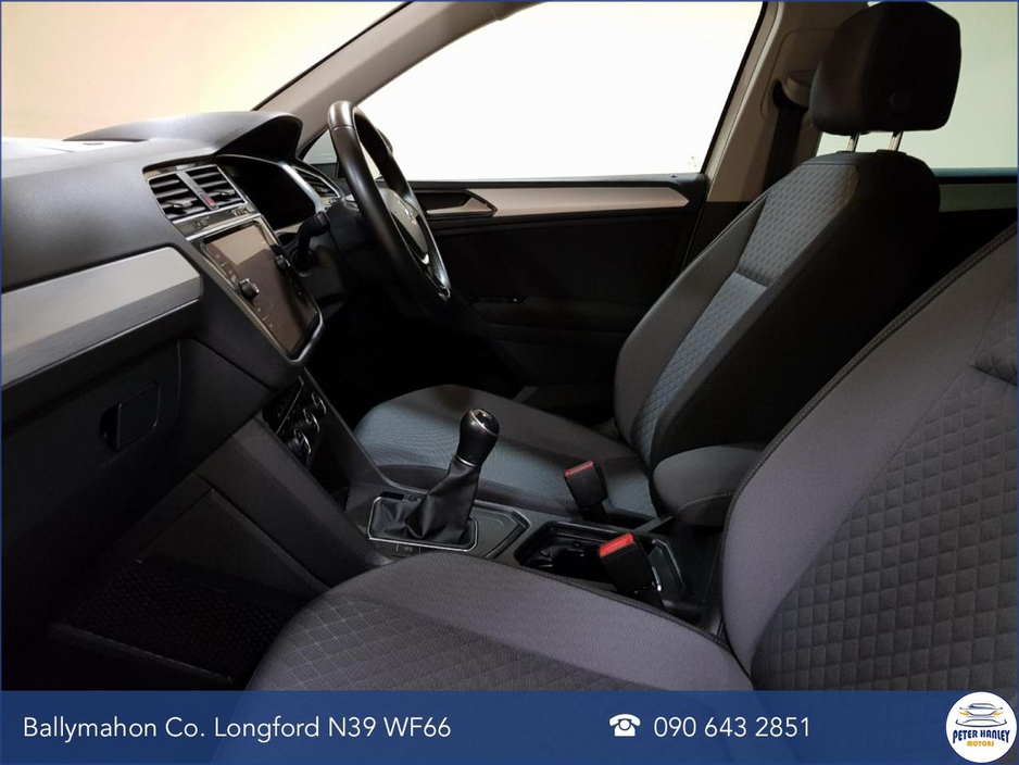 2018 Volkswagen Tiguan - image 10