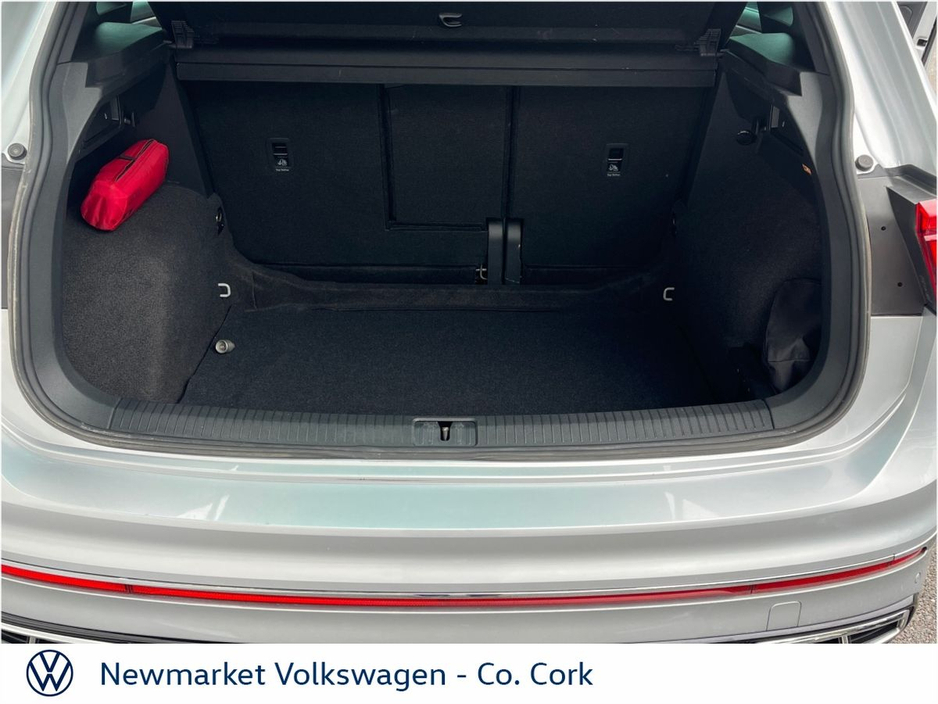 2021 Volkswagen Tiguan - image 17