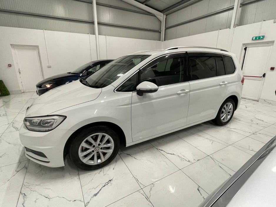 2018 Volkswagen Touran  €20,895