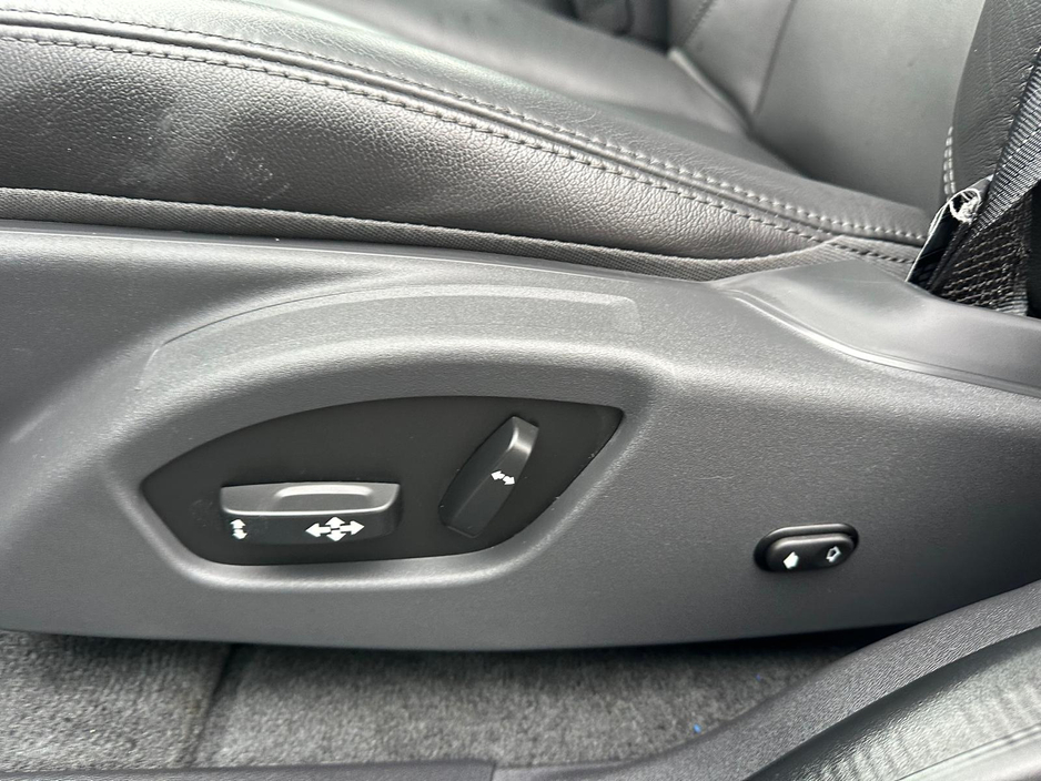 2017 Volvo XC60 2.0L Diesel Automatic  Sunroof (3276) €21,995